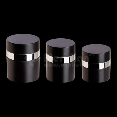 банки с дозатором