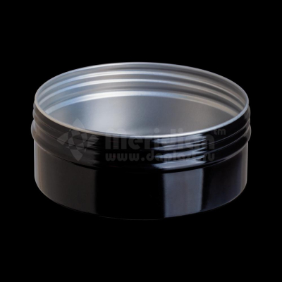 Вместительная банка с красивым дизайном